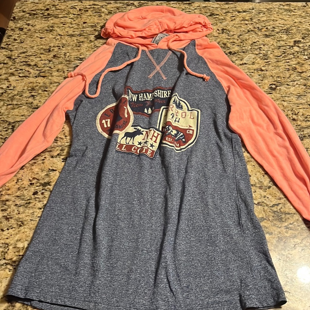 Salt Crew Long Sleeve T-Shirt. Dark Blue/Grey & Salmon Pink Outling/Sleeves.